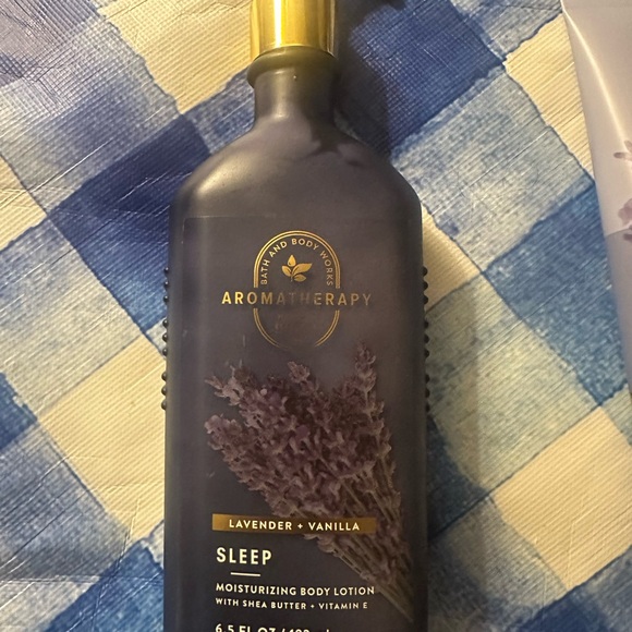 Bath and Body Works Aromatherapy Sleep Lavender & Vanilla - Picture 3 of 5